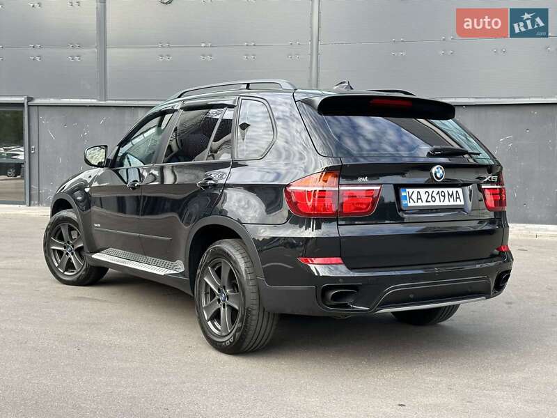 Внедорожник / Кроссовер BMW X5 2011 в Киеве