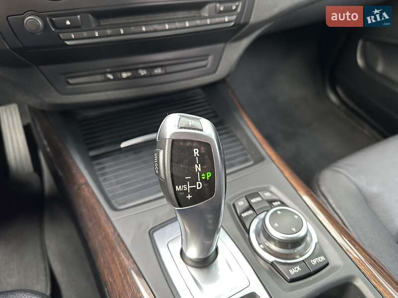Внедорожник / Кроссовер BMW X5 2011 в Киеве
