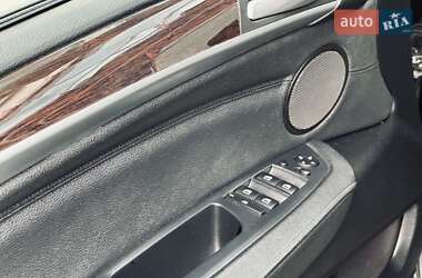 Внедорожник / Кроссовер BMW X5 2011 в 