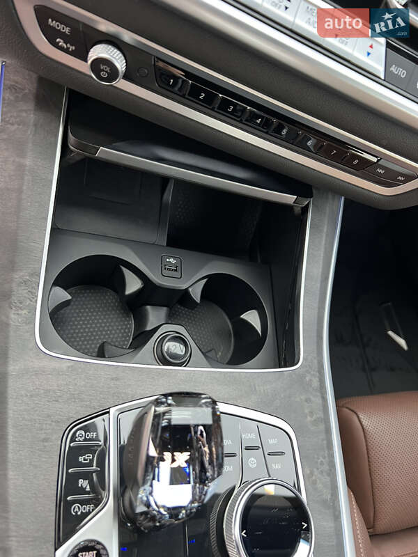 Внедорожник / Кроссовер BMW X5 2021 в Киеве