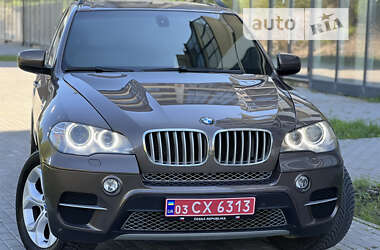 Позашляховик / Кросовер BMW X5 2010 в Звягелі