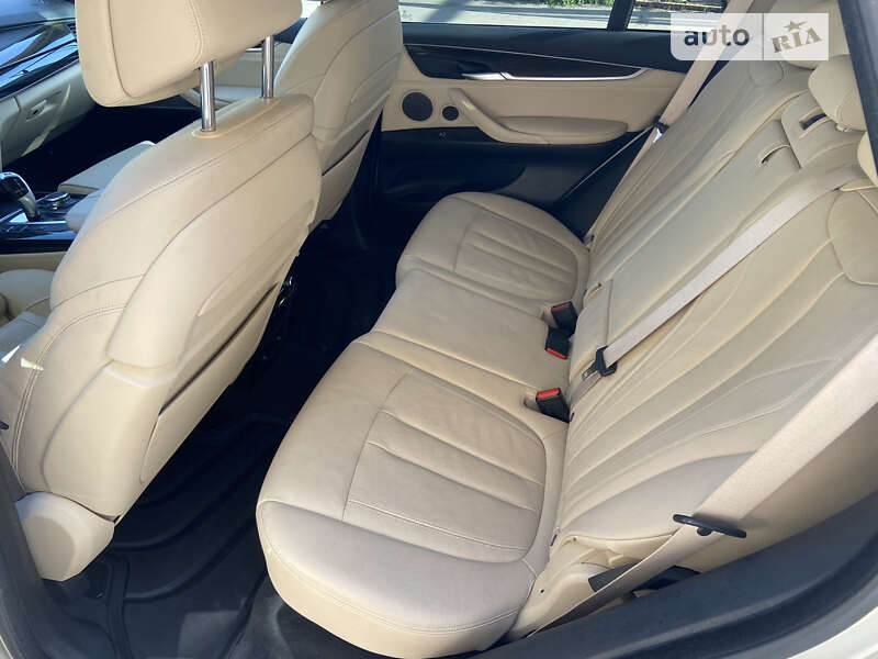 Позашляховик / Кросовер BMW X5 2016 в Одесі