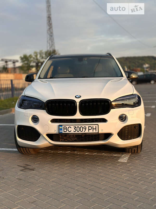 Позашляховик / Кросовер BMW X5 2016 в Львові