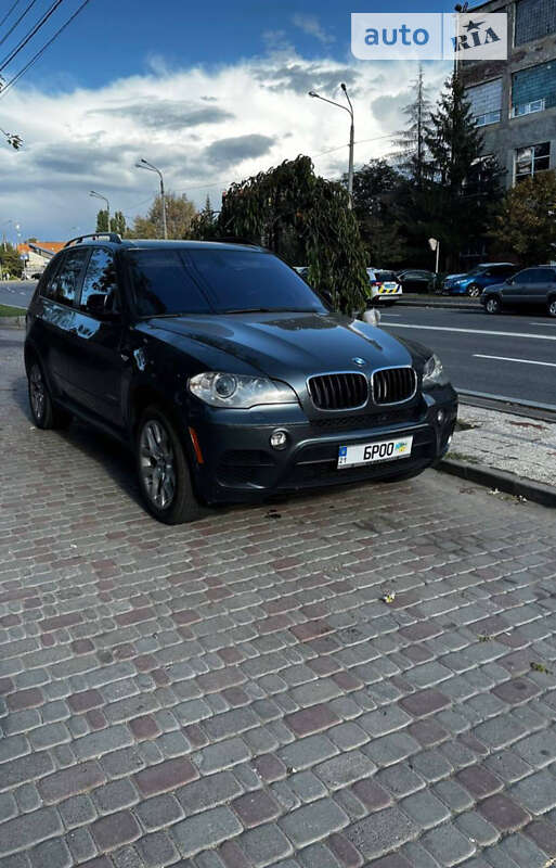 Внедорожник / Кроссовер BMW X5 2011 в Харькове