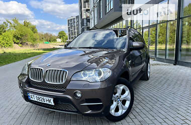 Внедорожник / Кроссовер BMW X5 2010 в Звягеле