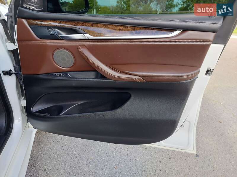 Позашляховик / Кросовер BMW X5 2014 в Миколаєві