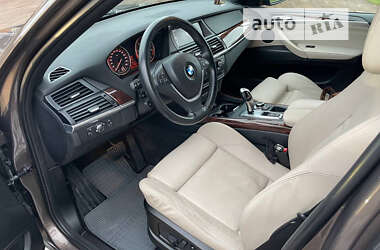 Внедорожник / Кроссовер BMW X5 2011 в Кицмани