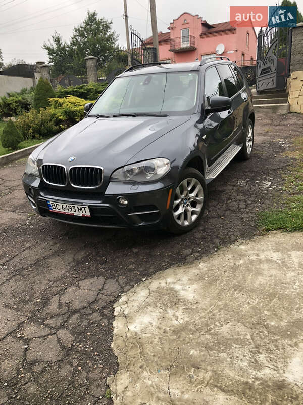 Внедорожник / Кроссовер BMW X5 2011 в Львове