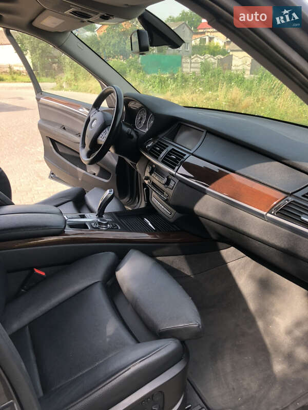 Внедорожник / Кроссовер BMW X5 2011 в Львове