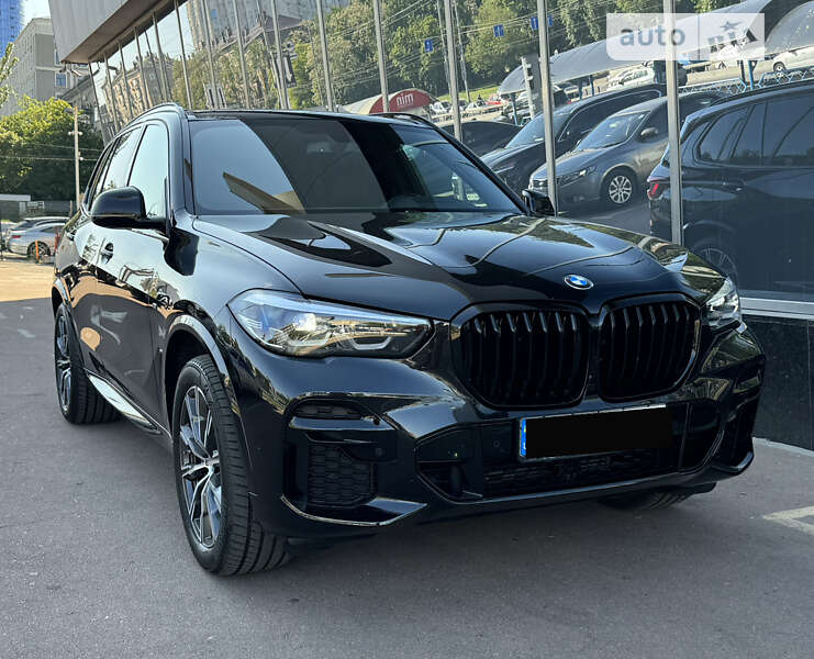 Внедорожник / Кроссовер BMW X5 2023 в Киеве