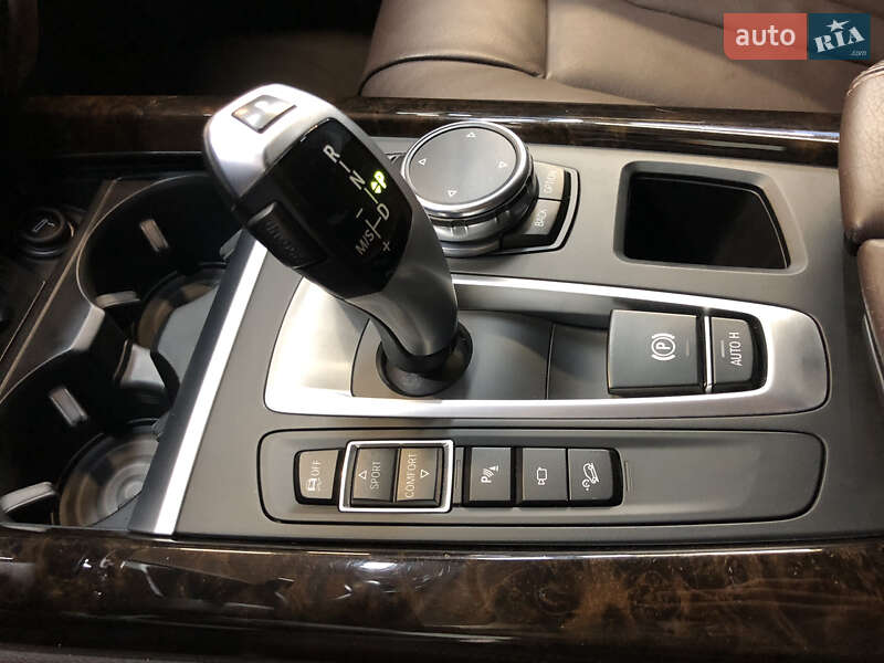 Позашляховик / Кросовер BMW X5 2015 в Києві