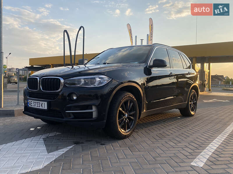 Внедорожник / Кроссовер BMW X5 2015 в Днепре