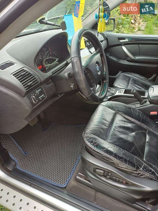 Внедорожник / Кроссовер BMW X5 2001 в Славянске