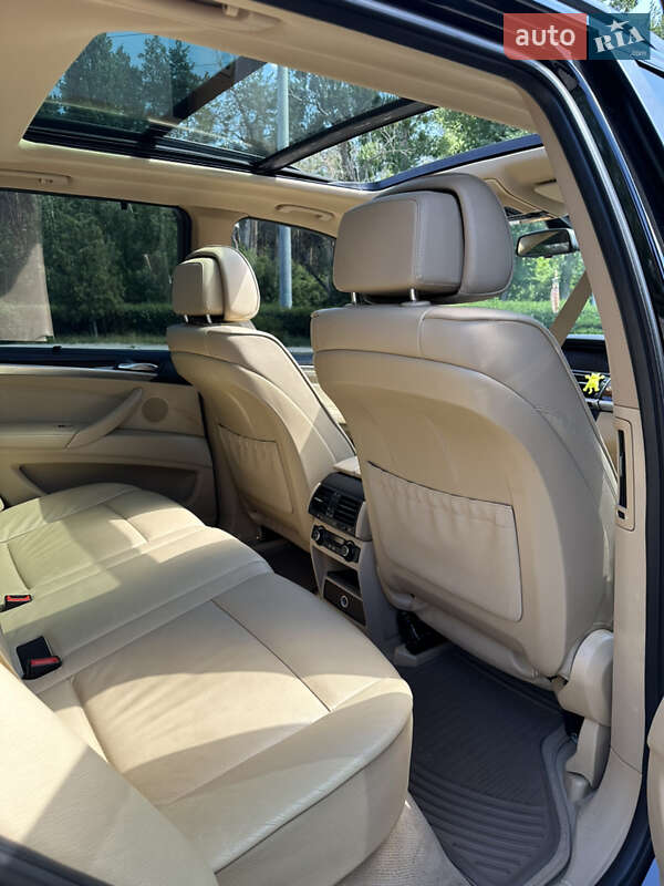Внедорожник / Кроссовер BMW X5 2009 в Харькове
