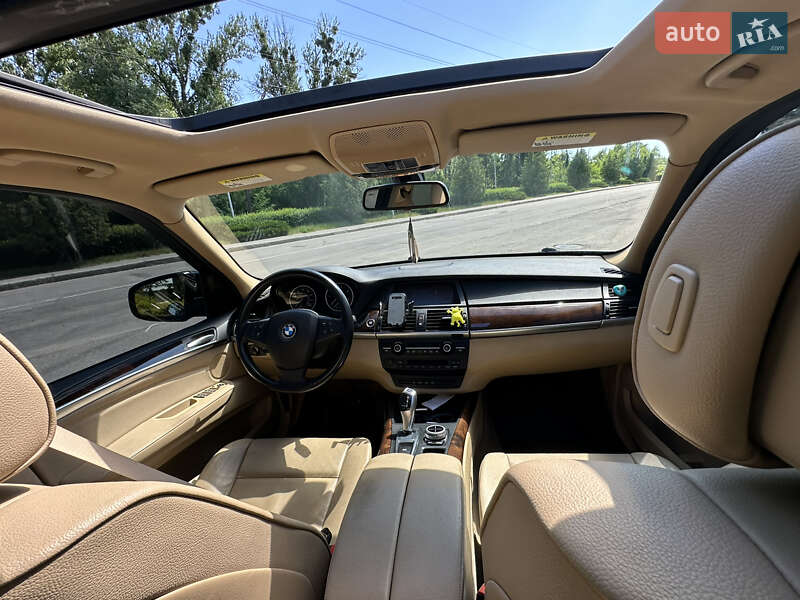 Внедорожник / Кроссовер BMW X5 2009 в Харькове