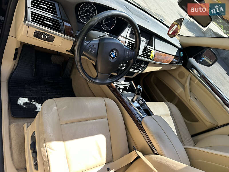 Внедорожник / Кроссовер BMW X5 2009 в Харькове