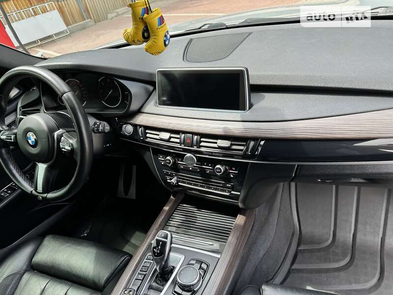 Позашляховик / Кросовер BMW X5 2015 в Києві