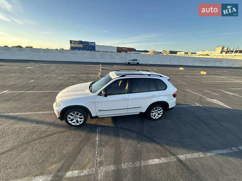 Внедорожник / Кроссовер BMW X5 2011 в Львове