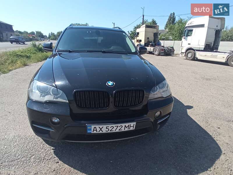 Позашляховик / Кросовер BMW X5 2012 в Краснограді