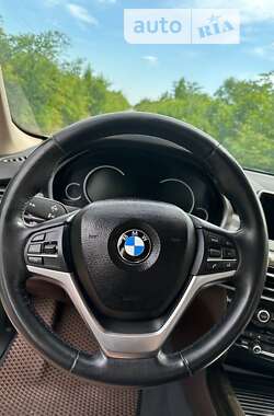 Позашляховик / Кросовер BMW X5 2015 в Теплодарі
