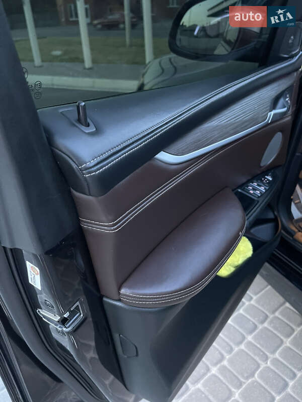 Внедорожник / Кроссовер BMW X5 2014 в Днепре
