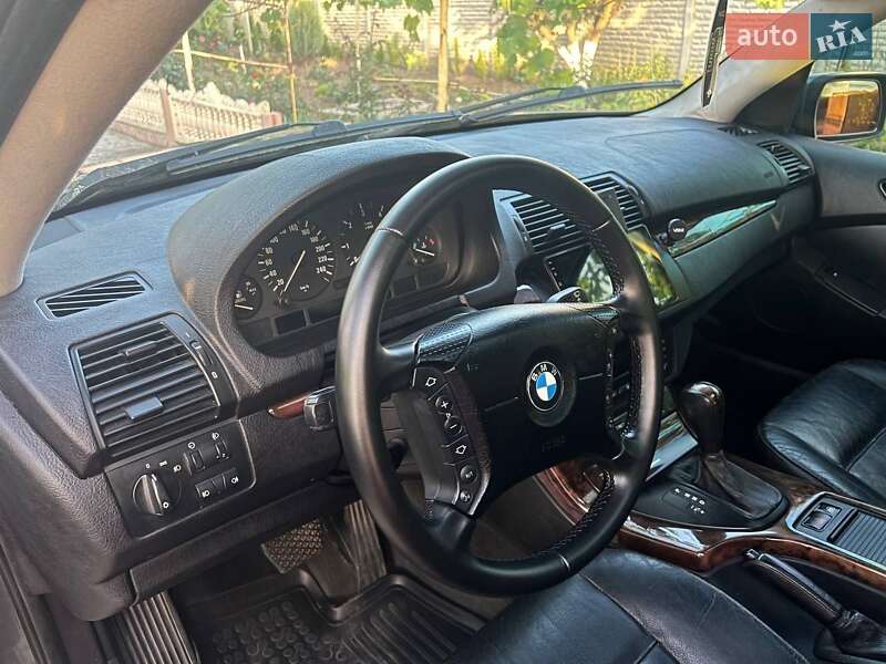 Позашляховик / Кросовер BMW X5 2003 в Львові