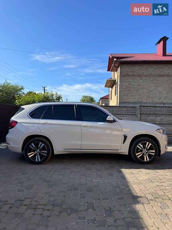 Позашляховик / Кросовер BMW X5 2014 в Львові