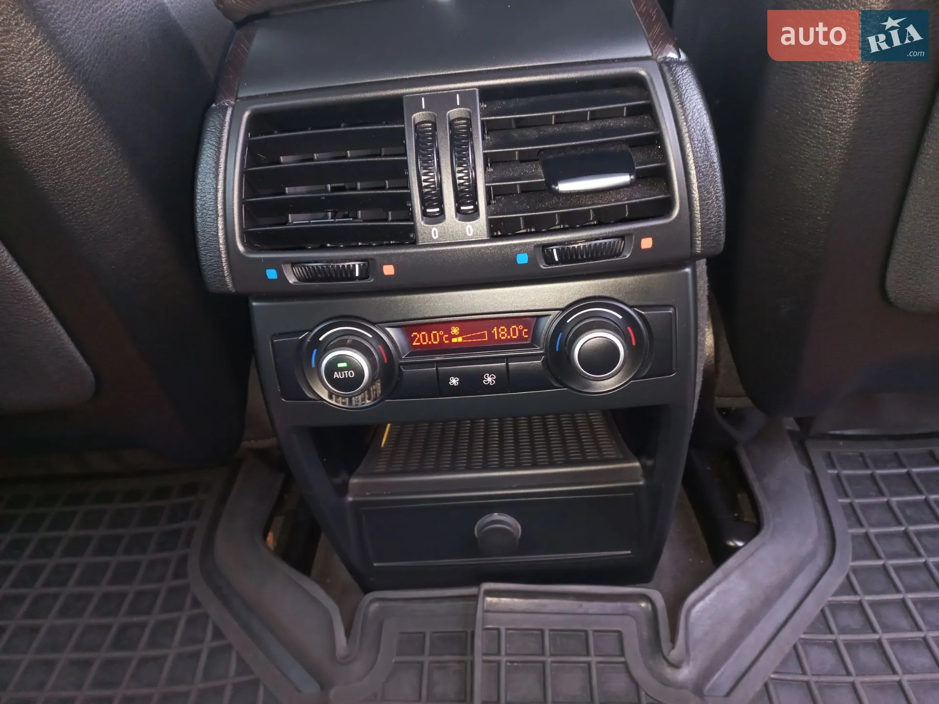 2010 BMW X5 - мініатюра 24