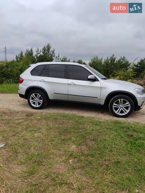 Внедорожник / Кроссовер BMW X5 2010 в Самборе