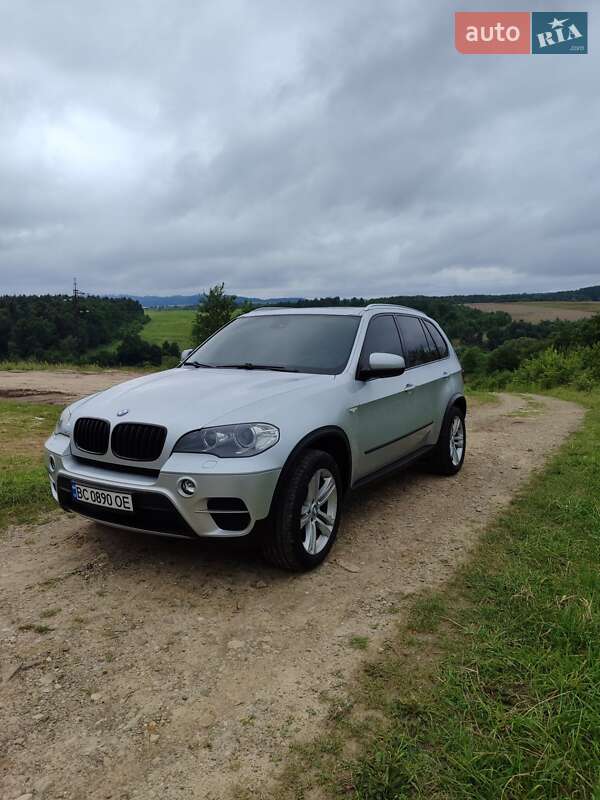 Внедорожник / Кроссовер BMW X5 2010 в Самборе