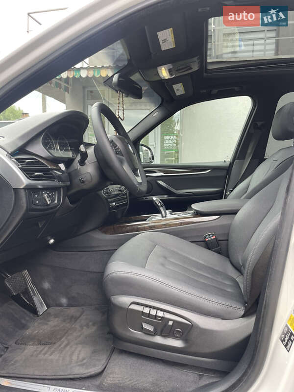 Внедорожник / Кроссовер BMW X5 2017 в Львове