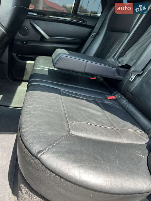 Внедорожник / Кроссовер BMW X5 2005 в Измаиле