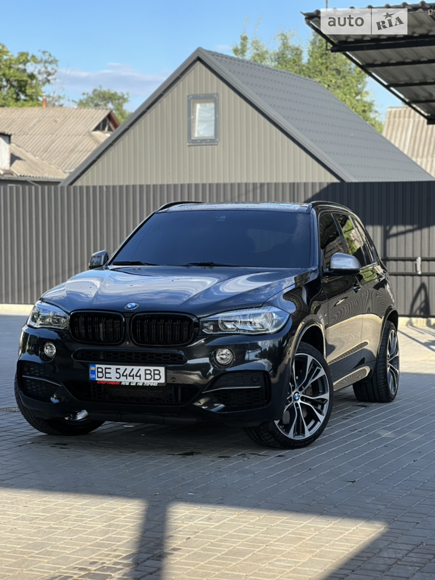 2016 BMW X5 - мініатюра 2