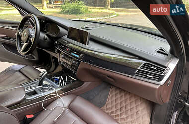 Позашляховик / Кросовер BMW X5 2014 в 