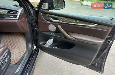 Позашляховик / Кросовер BMW X5 2014 в 