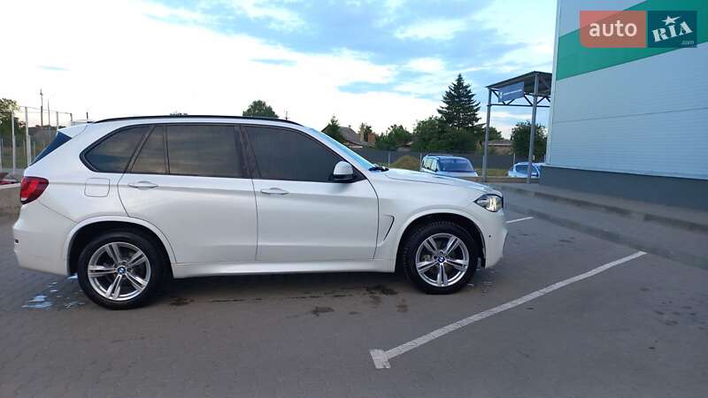 Внедорожник / Кроссовер BMW X5 2016 в Нововолынске