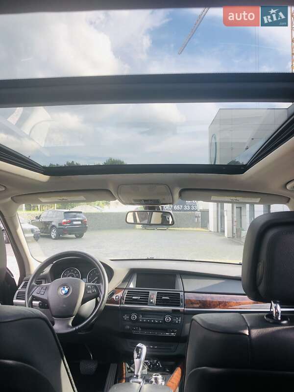 Позашляховик / Кросовер BMW X5 2011 в Львові
