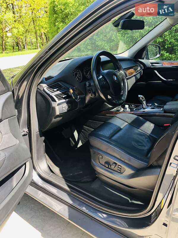 Позашляховик / Кросовер BMW X5 2011 в Львові