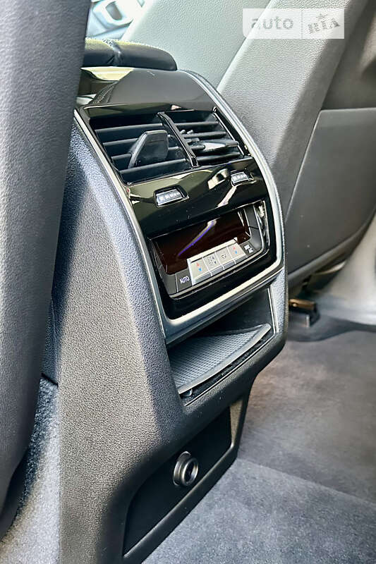 Внедорожник / Кроссовер BMW X5 2020 в Киеве