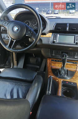 Внедорожник / Кроссовер BMW X5 2003 в 