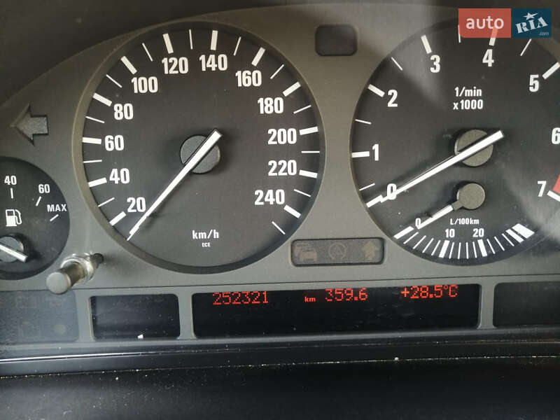 Позашляховик / Кросовер BMW X5 2003 в Харкові