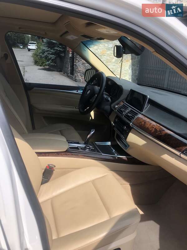Позашляховик / Кросовер BMW X5 2012 в Білій Церкві