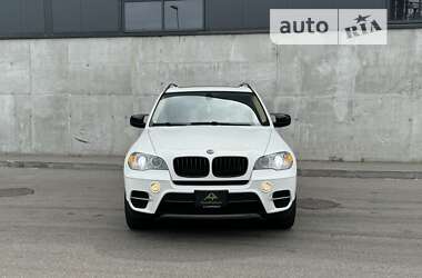 Позашляховик / Кросовер BMW X5 2013 в Києві