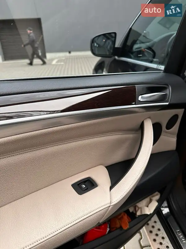BMW X5 2011 VIN WBAZV41070L457642 фото оголошення 30 з 84