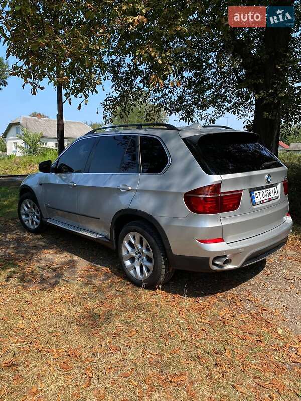 Внедорожник / Кроссовер BMW X5 2012 в Калуше