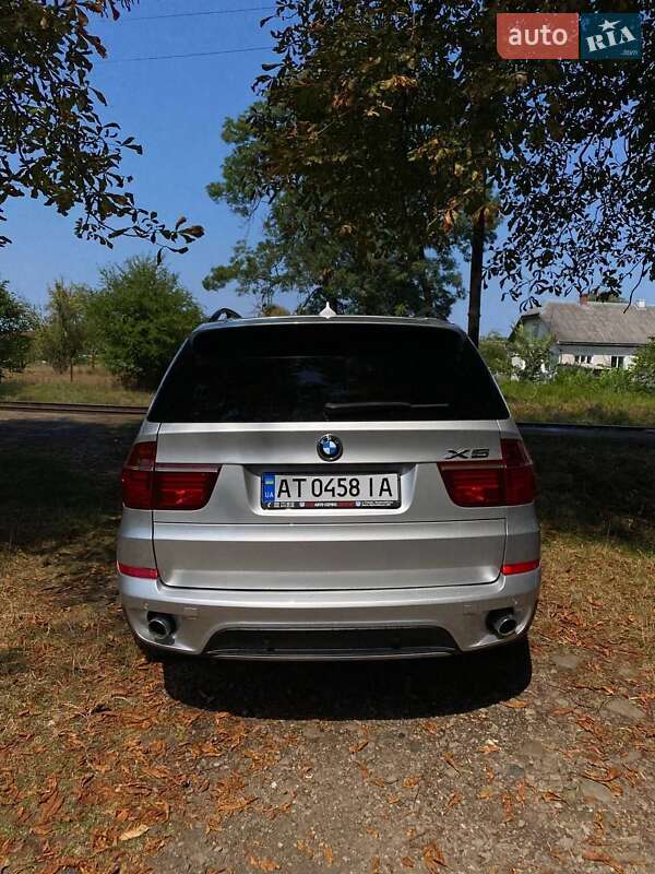 Внедорожник / Кроссовер BMW X5 2012 в Калуше