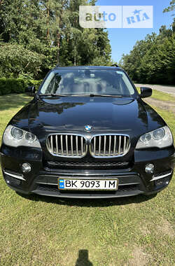 Внедорожник / Кроссовер BMW X5 2013 в Костополе