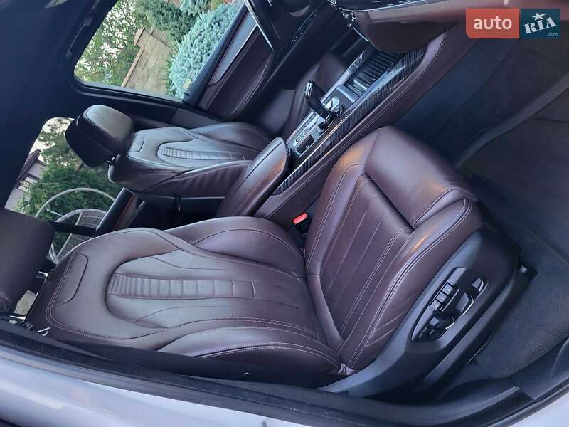 Позашляховик / Кросовер BMW X5 2016 в Луцьку