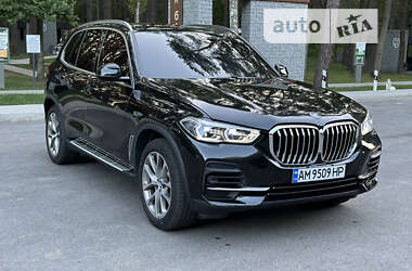 Внедорожник / Кроссовер BMW X5 2022 в Коростене