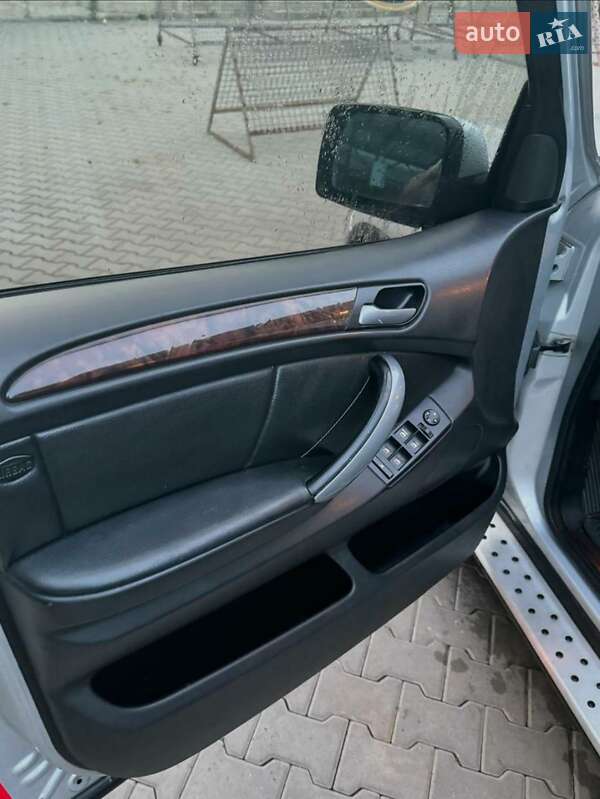 Внедорожник / Кроссовер BMW X5 2005 в Кицмани